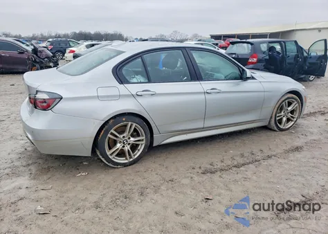 2015 BMW 328 Xi z USA, uszkodzony, nr VIN WBA3B3C54FJ985368